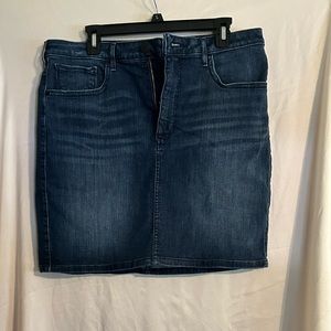 Size 14 Express high rise denim stretch skirt